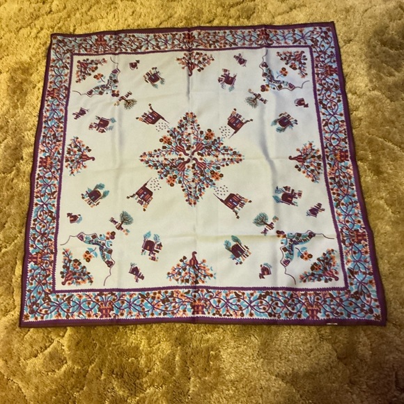 Vintage Multicolor Patterned Scarf - Picture 4 of 8